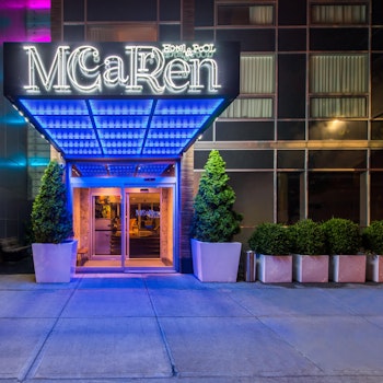 mccarren hotel rooftop nye